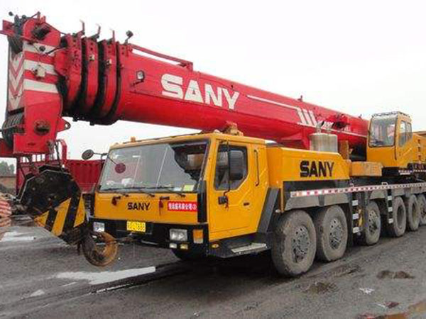 冬季隨車吊應該怎樣保養(yǎng)和操作注意事項？